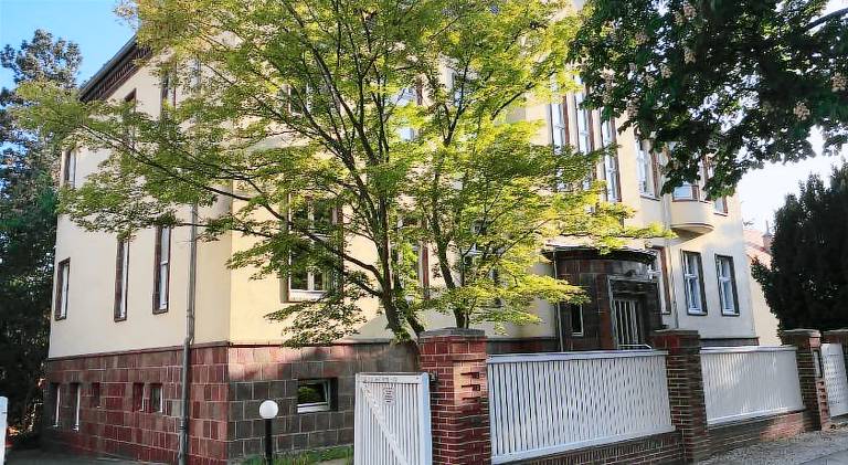 Holiday apartment with terrace & yard — photo 4