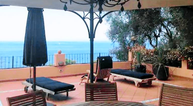Vacation home with pool | Pets are welcome — photo 4