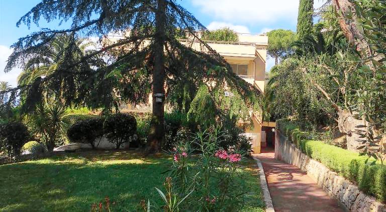 Fully equipped lovely apartment with barbeque, patio & pool | Dogs allowed — photo 5