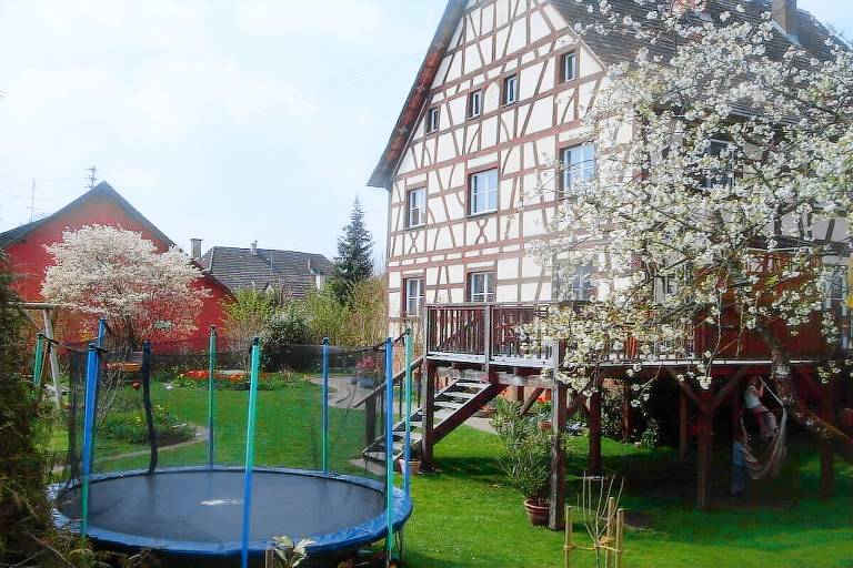 Vacation home with garden, BBQ & terrace in Tuebingen