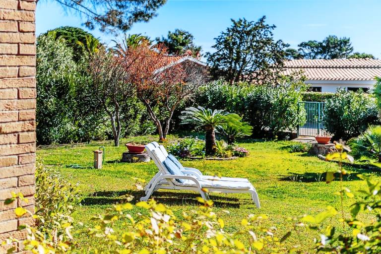 Fully equipped villa with fast internet, terrace & garden | Next to the beach | Suitable for remote work | Pet-friendly — photo 4