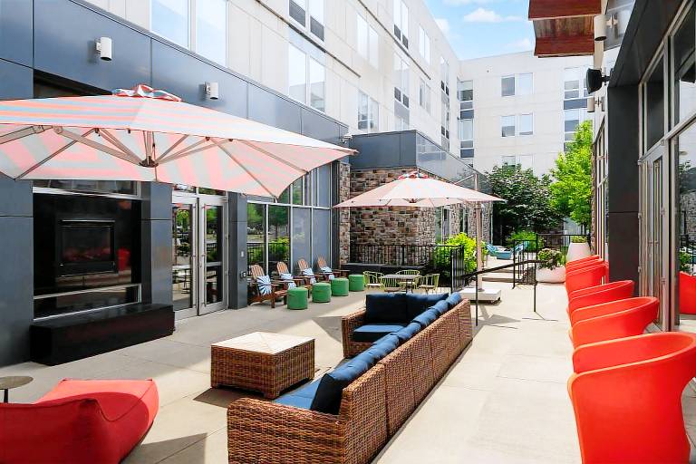 Aloft Cleveland Beachwood — photo 4