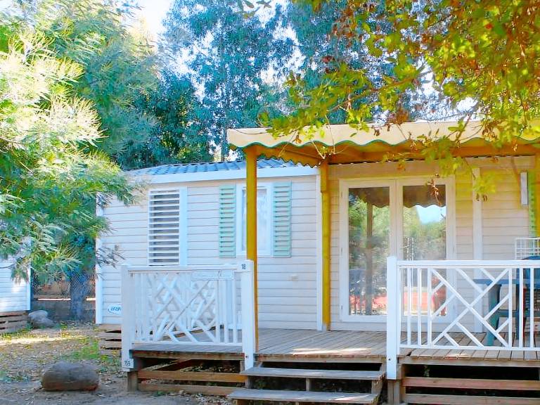 Mobile home with patio — photo 4