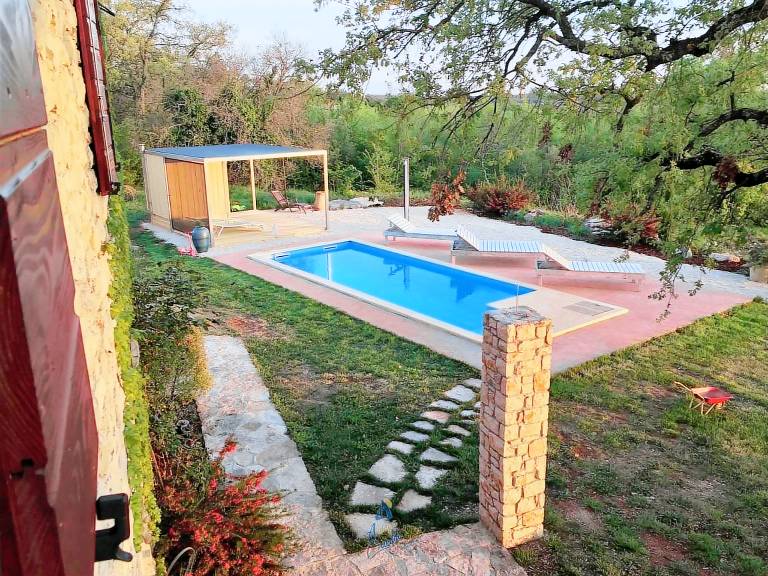 Newly renovated 6-BR villa with pool and sauna close to great beaches — photo 5