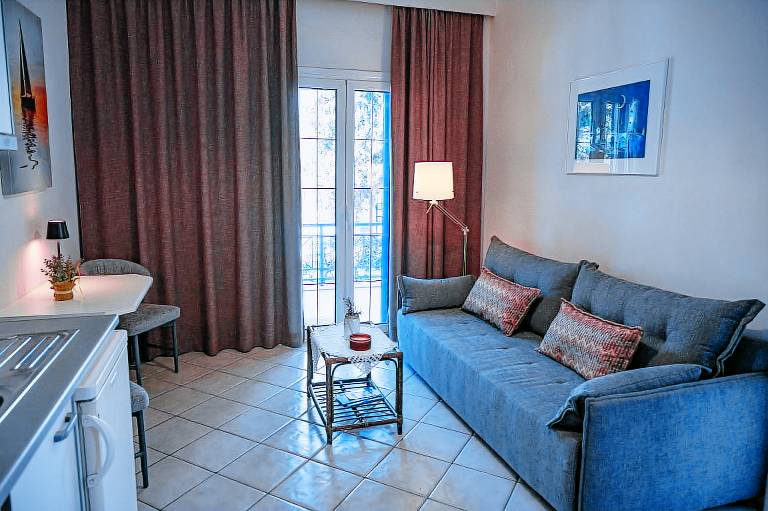 Vitorakis apartment in Amoudara of Heraklion-3 in Malevizi
