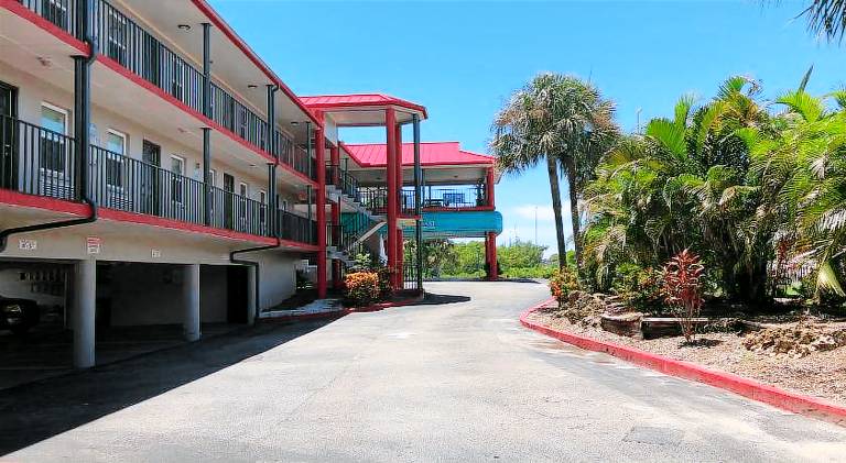 Sun Coast Inn — photo 2