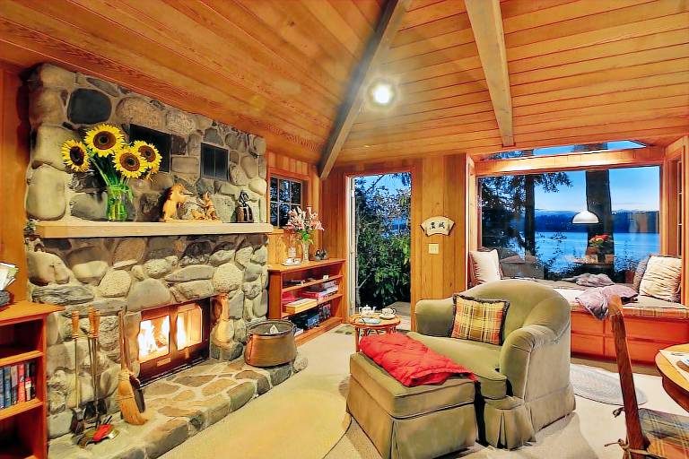 Cabin Freeland
