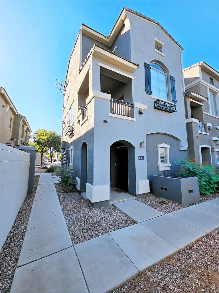 House  Tempe