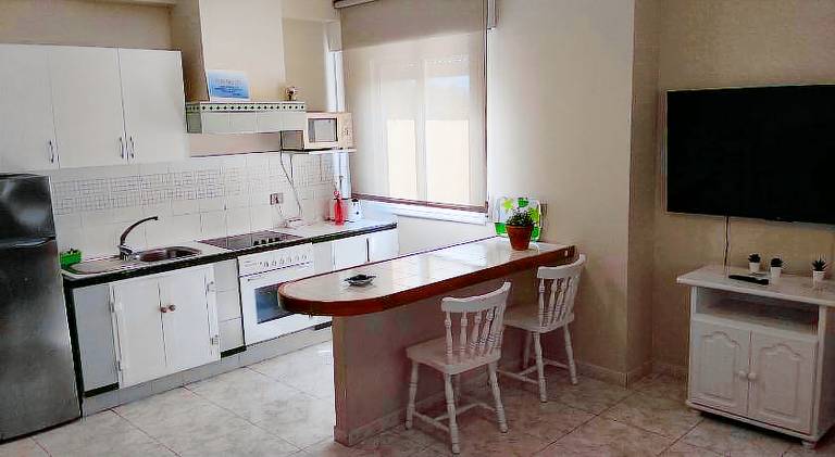 Holiday apartment with patio, pool & jacuzzi | Pet-friendly — photo 5