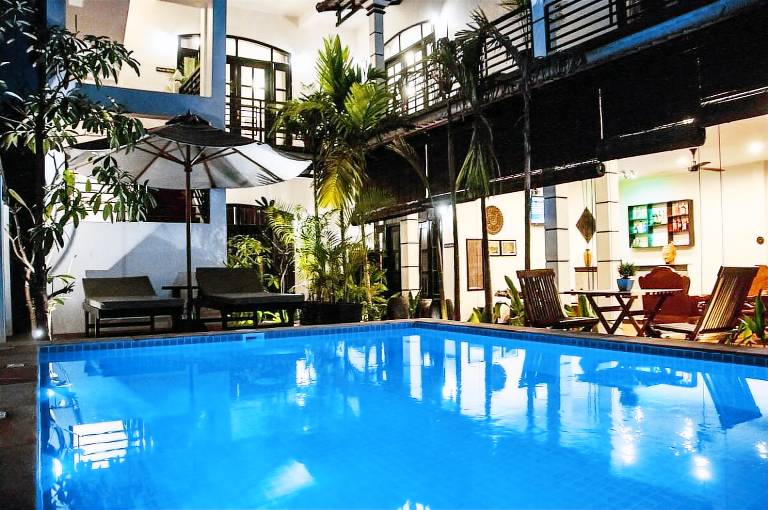 Private Holiday Villa with Pool, 5 Full Bedrooms in Siem Reap