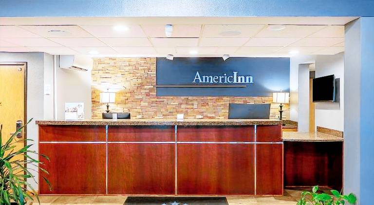 AmericInn by Wyndham Eau Claire — photo 4