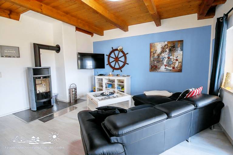 Family-friendly spacious vacation home with garden, terrace & grill | Pets are welcome — photo 4