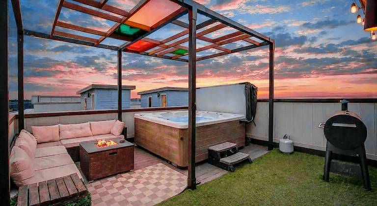 Spacious Denver Home with Private Rooftop Spa in Wheat Ridge, CO