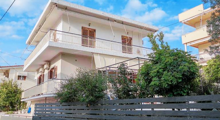 Fully equipped pleasant rental apartment with yard & terrace | Good for workation | Dogs allowed — photo 4