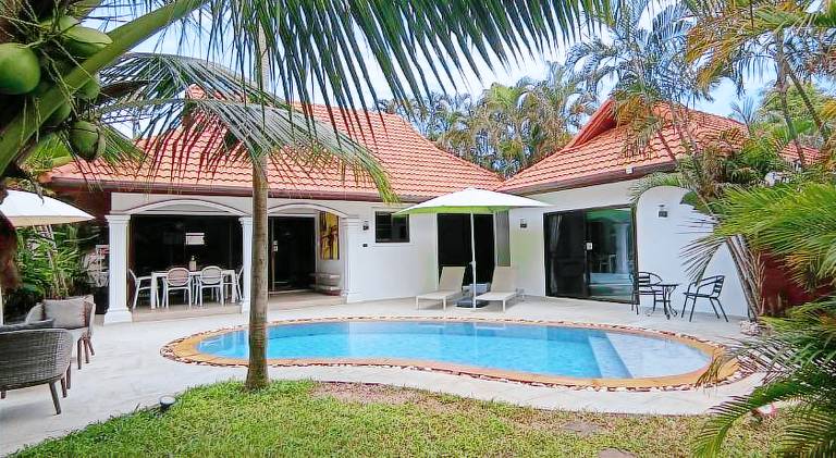 Spacious villa with pool | Dogs allowed in Rawai