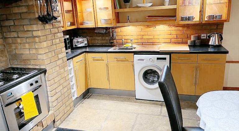 House with 2 rooms for 4 persons — photo 3