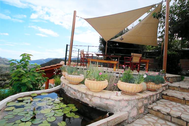 Cabin Sivros