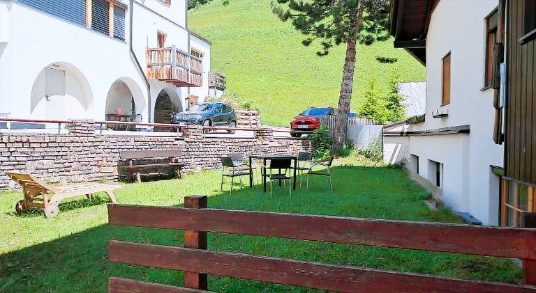 Serviced apartment with sauna & yard — photo 5