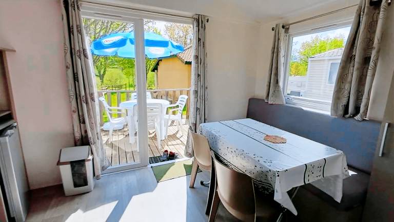 Camping suite with grill, heated pool & patio — photo 4