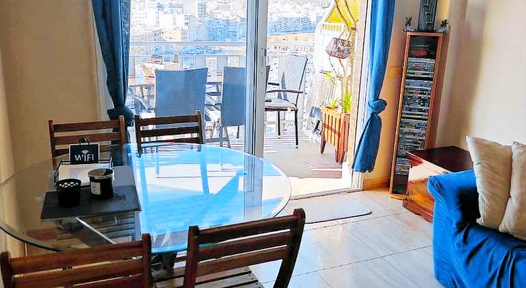 Holiday apartment with patio — photo 2