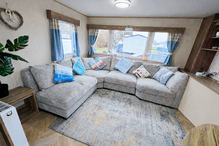 3 Bed Caravan Near Beach 5 star reviews Wifi