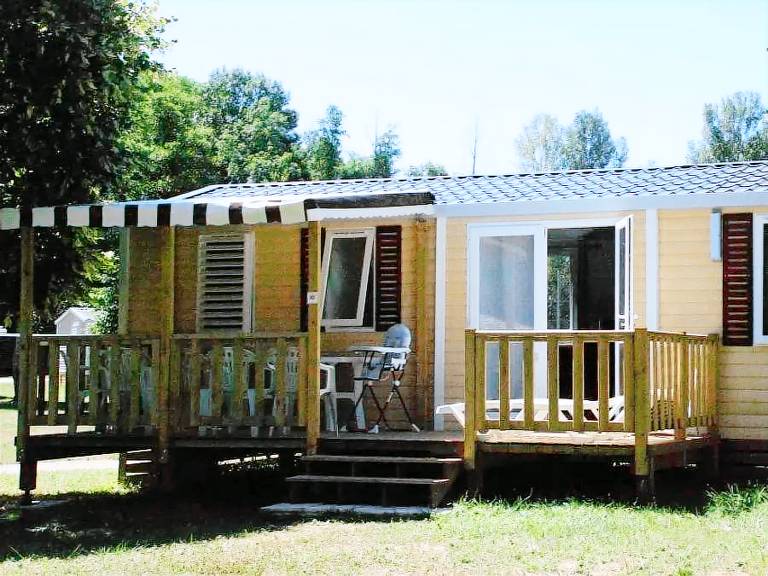 Mobile home with heated pool & terrace — photo 4