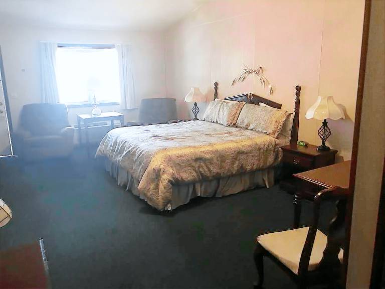 Motel  Burdett