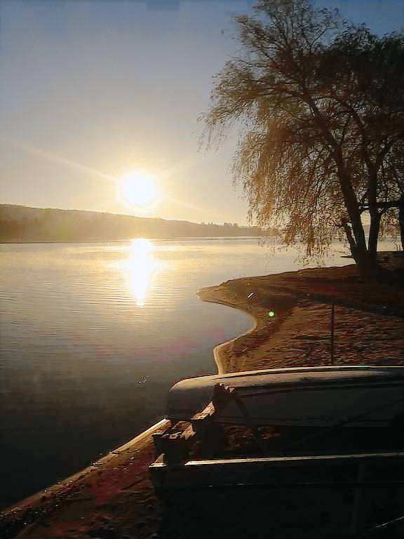 Cottage  Central Lake