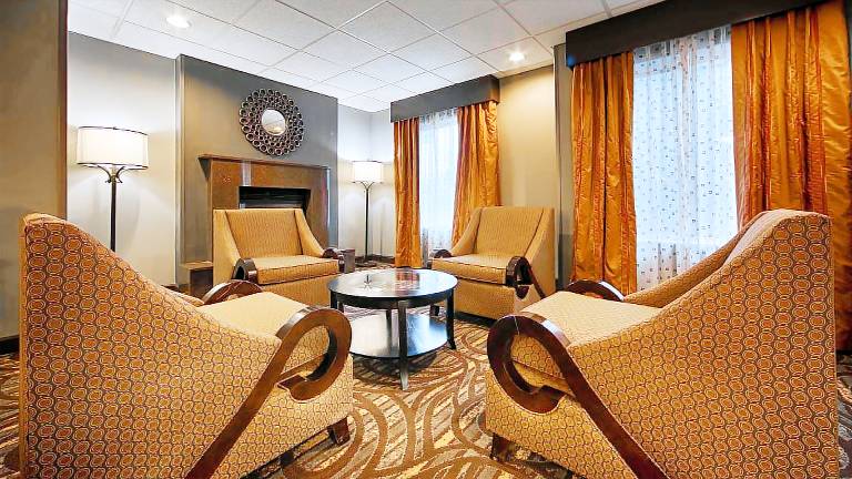 Best Western Plus Coldwater Hotel — photo 4
