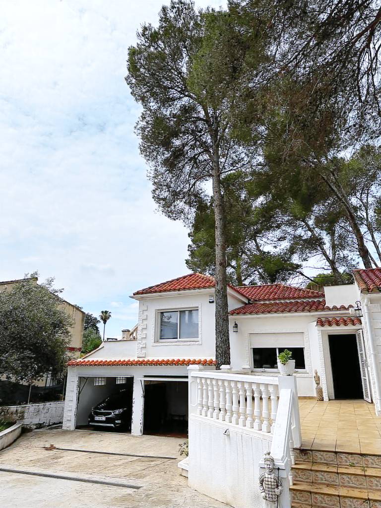 Villa Urbanización els Amics