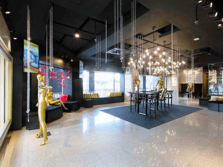 The Hulo Hotel & Gallery — photo 2