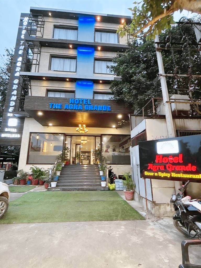 Goyal Hoteliers - Hotel The Agra Grande in Agra