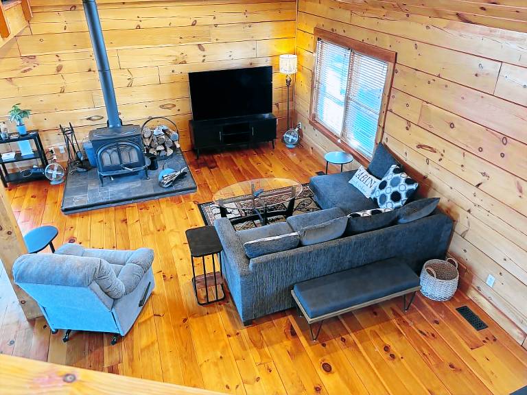 Vacation home with yard & BBQ | Mountain view — photo 5