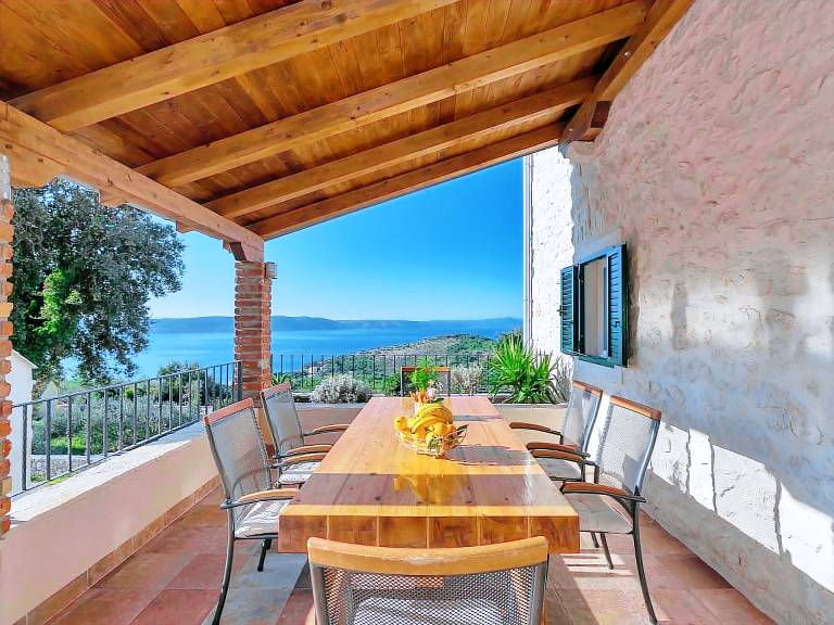 Fully equipped lovely vacation home with patio, barbecue & private pool | Pets allowed — photo 5