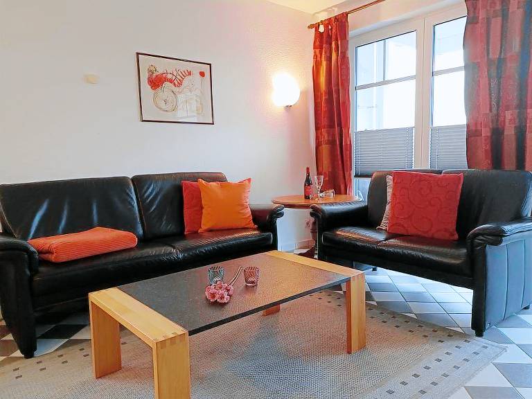 Haus zum Strand 2 4