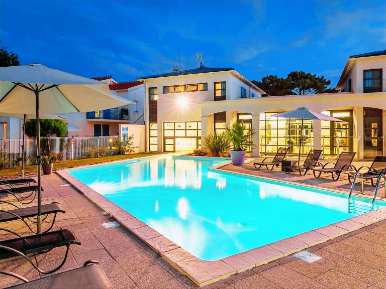 Pleasant holiday apartment with sauna, terrace & heated pool | Close to the beach | Pets allowed — photo 5