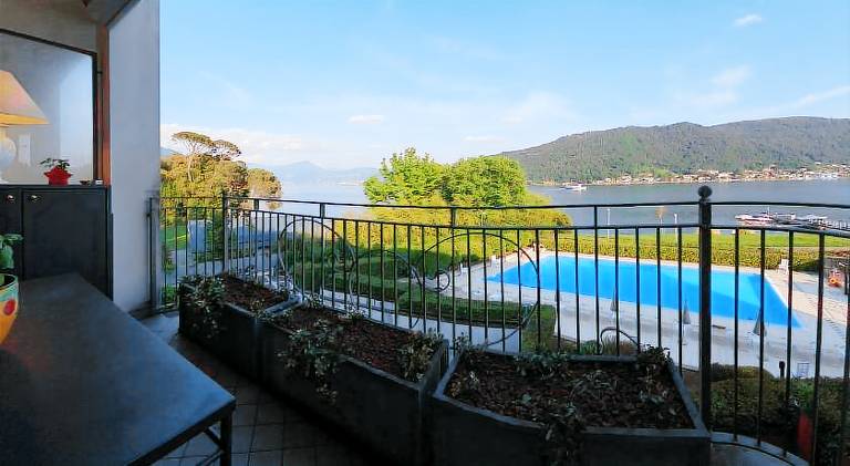 Fully equipped beautiful holiday apartment with garden, private pool & patio | Pet-friendly — photo 5