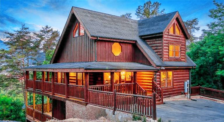 Vacation home with jacuzzi & pool | Pets are welcome — photo 4