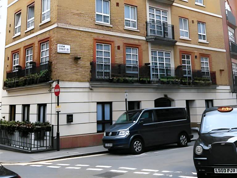 Serviced apartment | Near Buckingham Palace in London, KY
