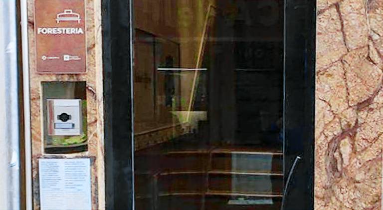 Serviced apartment with patio in Cremona