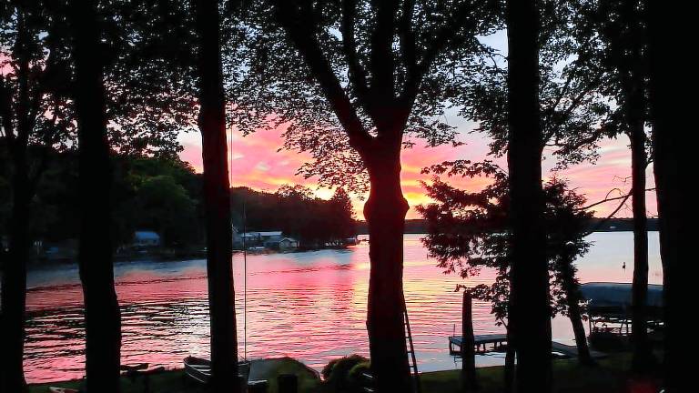 House Hamlin Lake