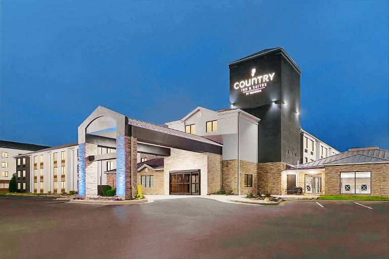 Country Inn & Suites by Radisson, Roanoke Rapids, NC — photo 3