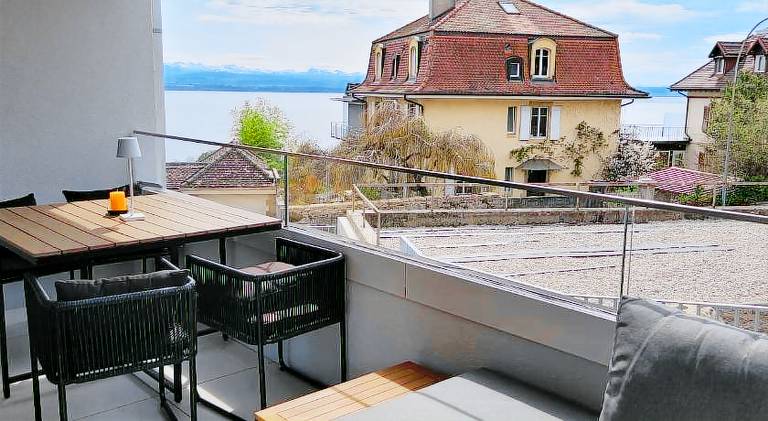 Serviced apartment with patio | Perfect for remote work | Pet-friendly — photo 4