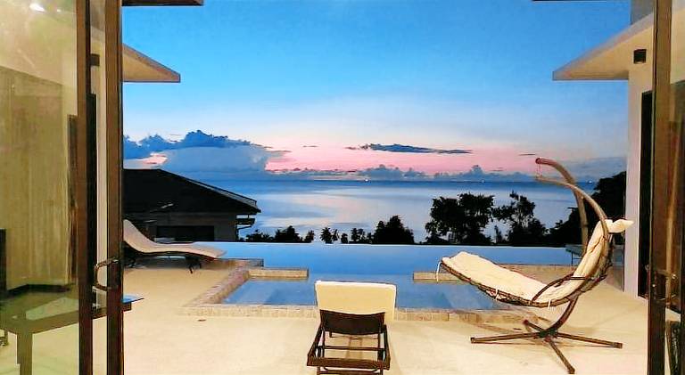Villa with yard, grill & patio in Ko Pha-ngan