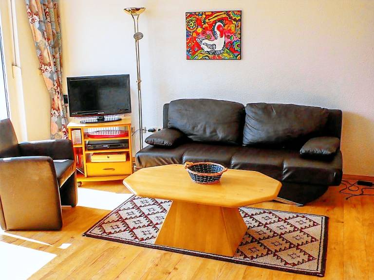 Family-oriented beautiful apartment | Dogs allowed — photo 2