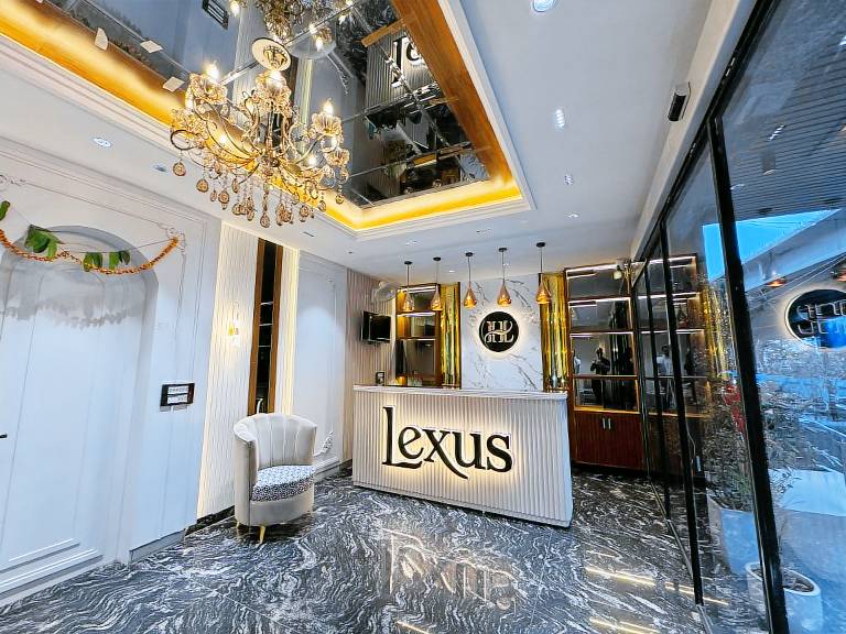 Hotel Lexus