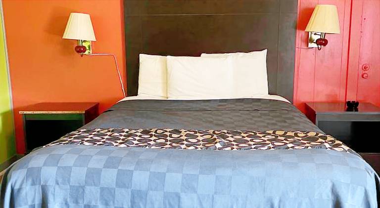 Budget Inn — photo 2