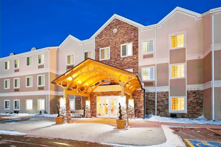 Staybridge Suites Fargo by IHG
