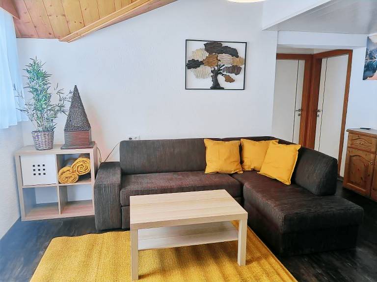 Rental apartment with yard & BBQ — photo 5