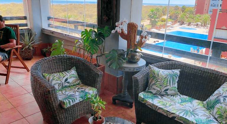 Holiday apartment with pool — photo 4